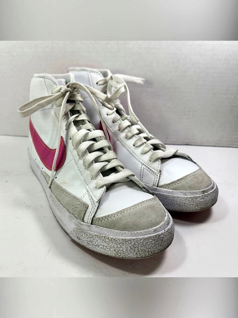 Nike Blazer Mid High-Top Sneakers White & Pink US 7Y
